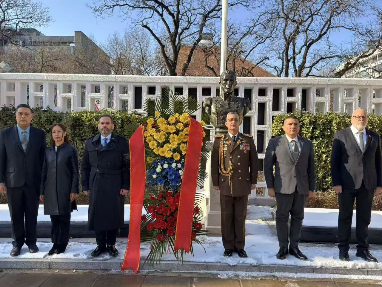 Legado bolivariano en defensa de la paz y la independencia está más vivo que nunca