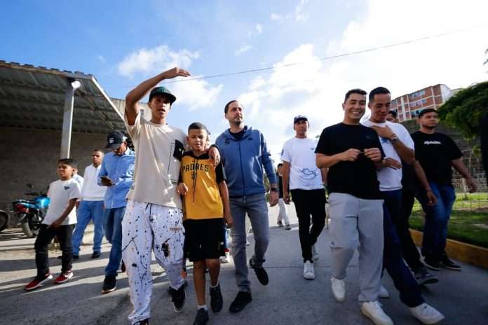 Gobierno impulsa proyectos juveniles que fortalecen producción local en Caracas